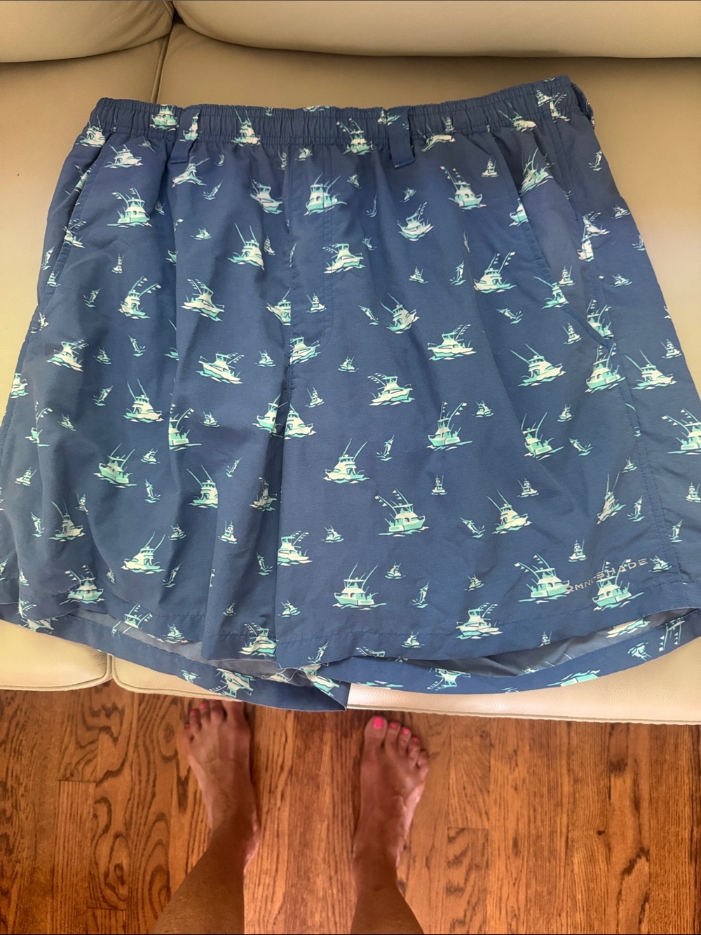 Men’s Navy Blue Boat Print Columbia pfg  Swim Trunks Sz med